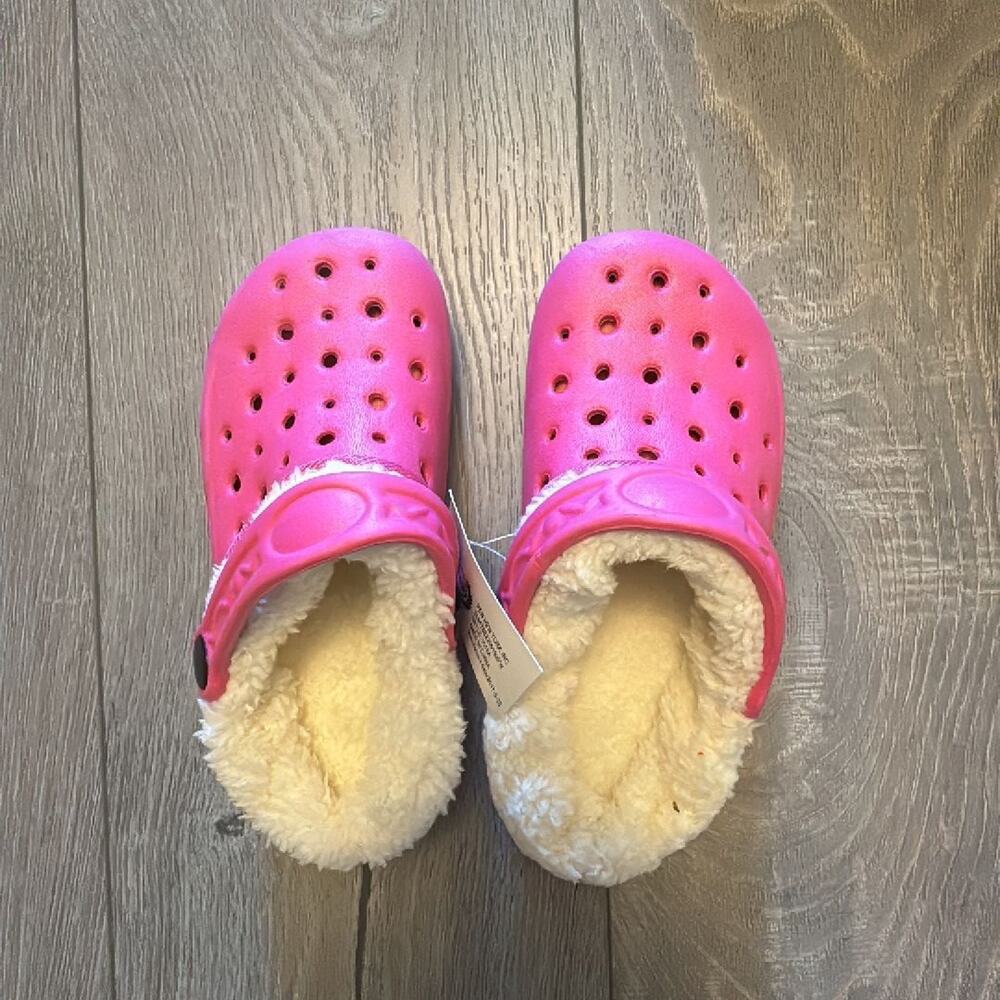 P&W Size 11 kids, clogs NWT